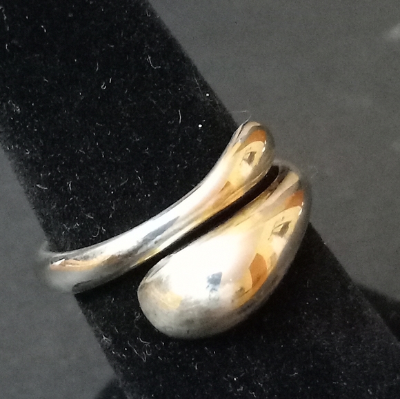Sterling Silver Bypass Ring - Picture 5 of 7